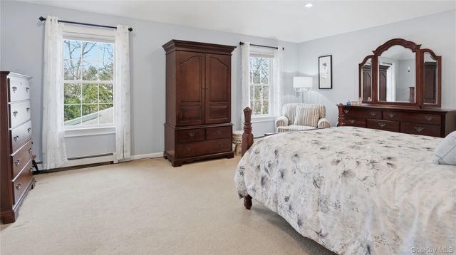 5 Clemens Court, East Setauket, NY 11733
