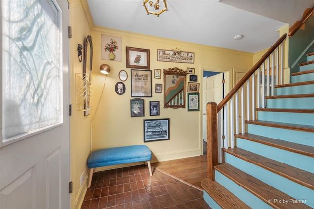 507 S Hi Lusi Avenue, Mount Prospect, IL 60056