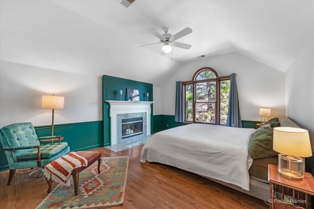 507 S Hi Lusi Avenue, Mount Prospect, IL 60056