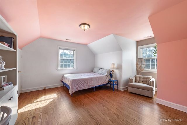 507 S Hi Lusi Avenue, Mount Prospect, IL 60056