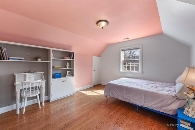 507 S Hi Lusi Avenue, Mount Prospect, IL 60056