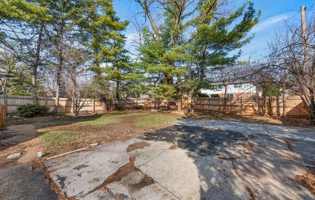 507 S Hi Lusi Avenue, Mount Prospect, IL 60056