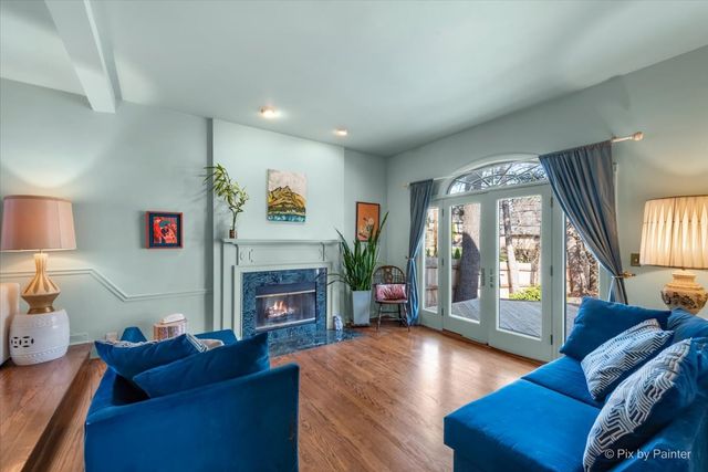 507 S Hi Lusi Avenue, Mount Prospect, IL 60056