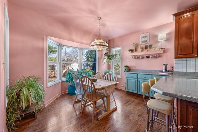 507 S Hi Lusi Avenue, Mount Prospect, IL 60056