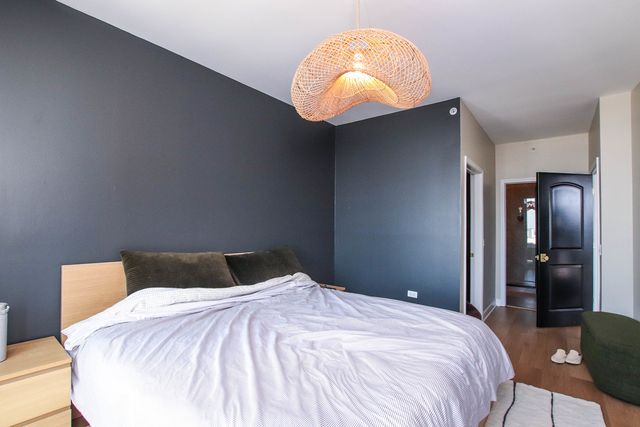 100 E 14TH Street 1706, Chicago, IL 60605