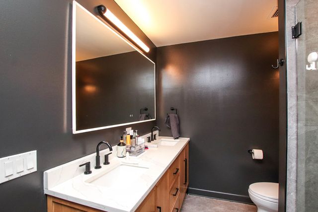 100 E 14TH Street 1706, Chicago, IL 60605