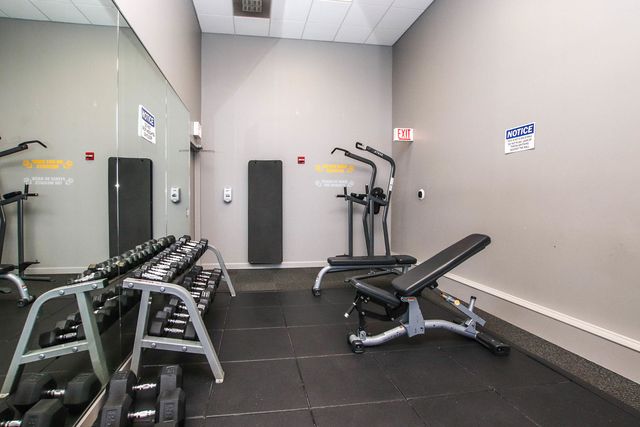 100 E 14TH Street 1706, Chicago, IL 60605