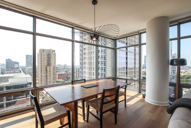 100 E 14TH Street 1706, Chicago, IL 60605