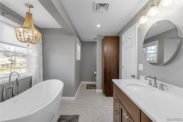 216 North Linden Street, Amherst, NY 14221