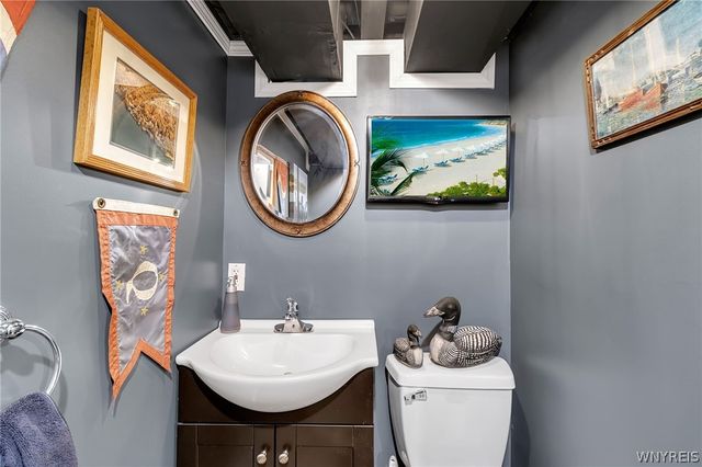 216 North Linden Street, Amherst, NY 14221