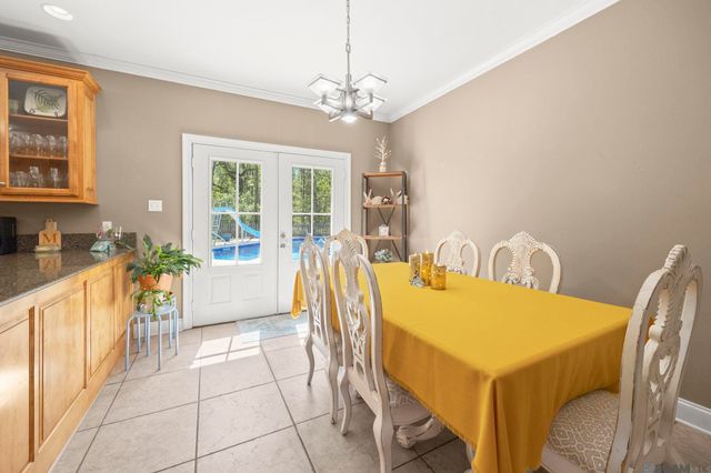 18120 Laura Lee Drive, Ponchatoula, LA 70454