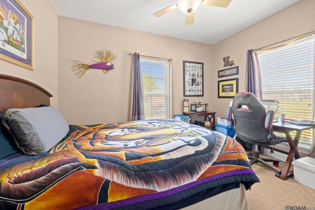 18120 Laura Lee Drive, Ponchatoula, LA 70454