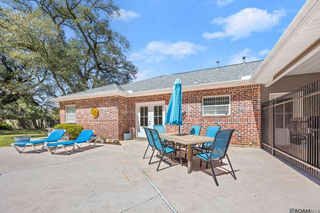 18120 Laura Lee Drive, Ponchatoula, LA 70454