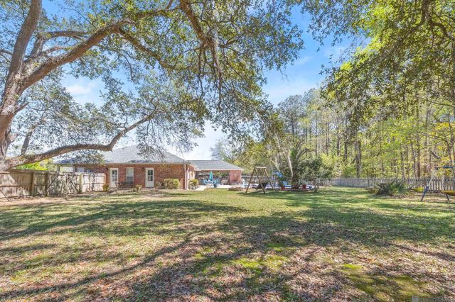 18120 Laura Lee Drive, Ponchatoula, LA 70454