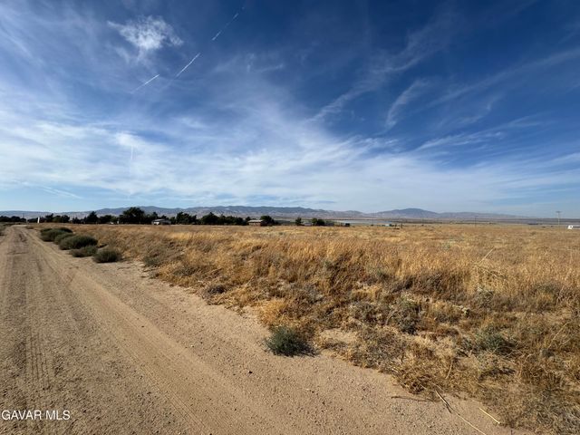 25253 Malmo Street, Lancaster, CA 93536