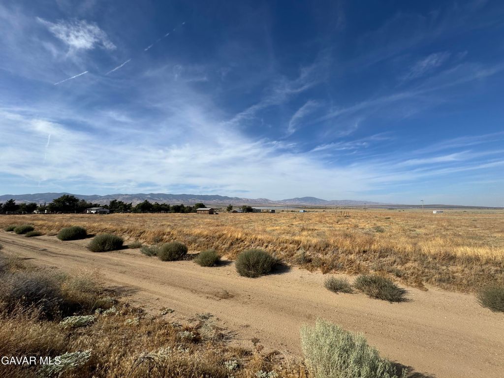 25253 Malmo Street, Lancaster, CA 93536