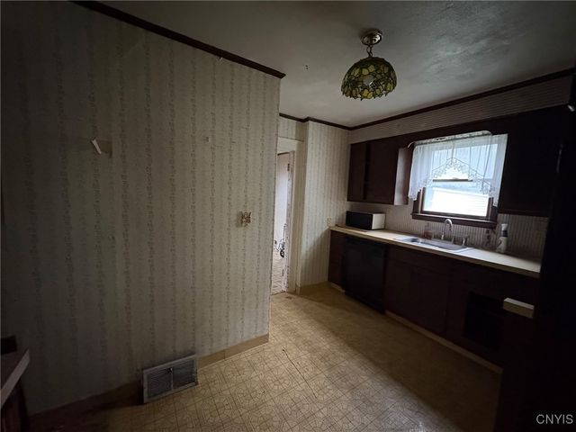 303 Ingham Avenue, Frankfort, NY 13340