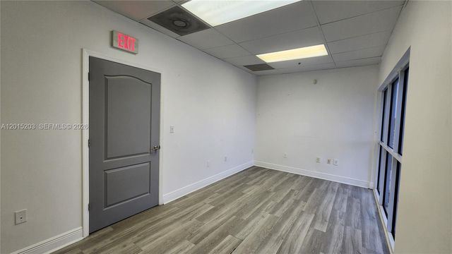 7766 NW 46th St, Doral, FL 33166