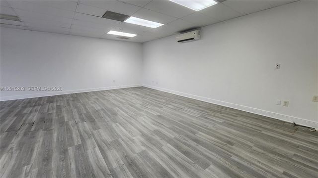 7766 NW 46th St, Doral, FL 33166