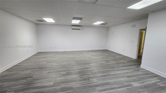 7766 NW 46th St, Doral, FL 33166