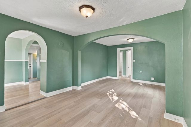 1226 W Alice Ave, Spokane, WA 99205