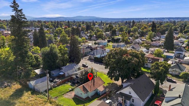 1226 W Alice Ave, Spokane, WA 99205