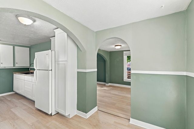 1226 W Alice Ave, Spokane, WA 99205