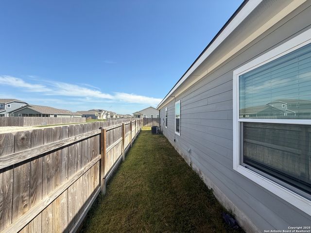 612-614 Heathers Way, Seguin, TX 78155