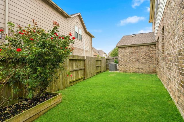 33580 Green Prairie Drive, Brookshire, TX 77423