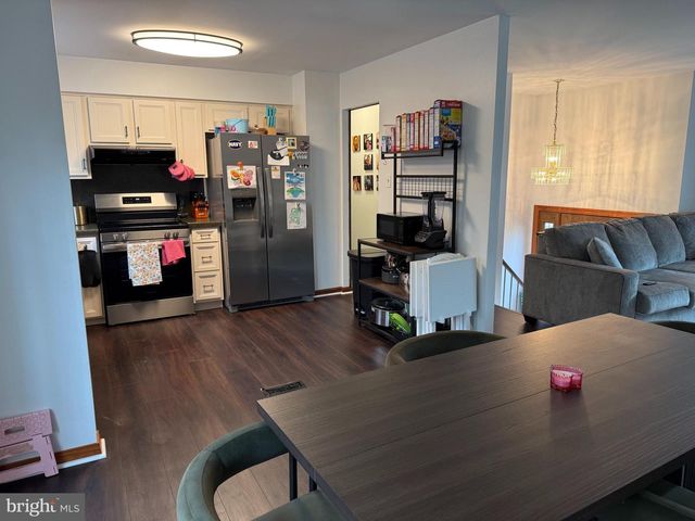 7 HANOVER PL, Sicklerville, NJ 08081