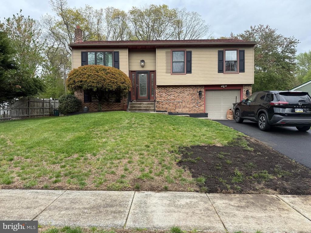 7 HANOVER PL, Sicklerville, NJ 08081