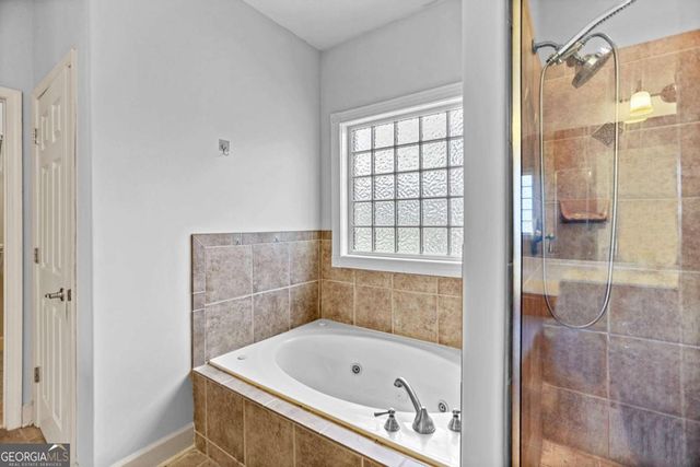 230 Hummingbird Court, Hampton, GA 30228