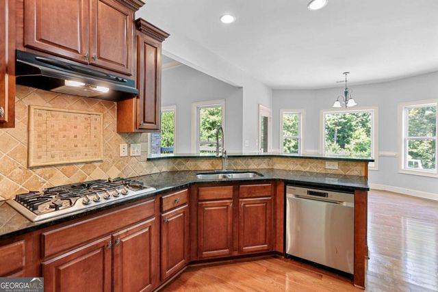 230 Hummingbird Court, Hampton, GA 30228