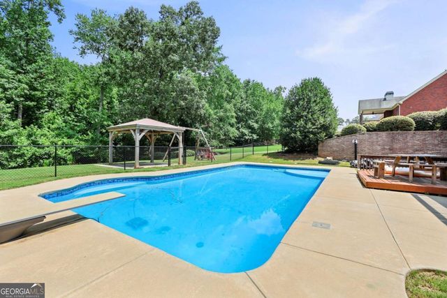230 Hummingbird Court, Hampton, GA 30228