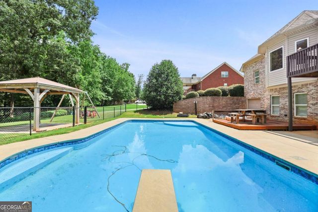 230 Hummingbird Court, Hampton, GA 30228