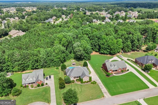230 Hummingbird Court, Hampton, GA 30228