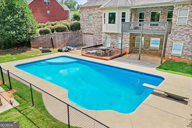 230 Hummingbird Court, Hampton, GA 30228