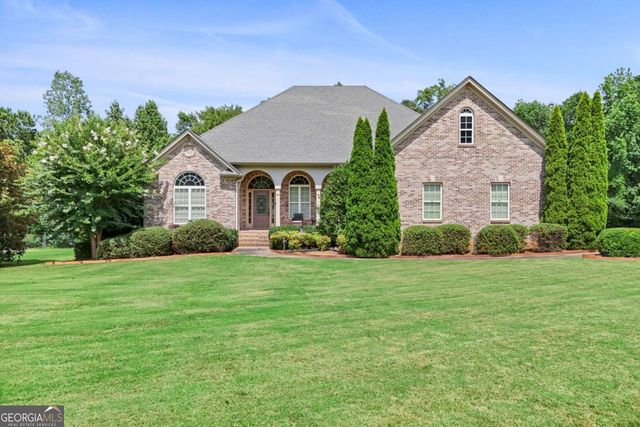 230 Hummingbird Court, Hampton, GA 30228