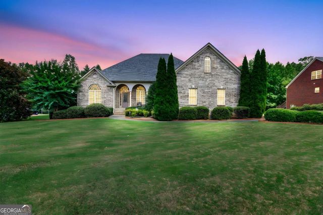 230 Hummingbird Court, Hampton, GA 30228