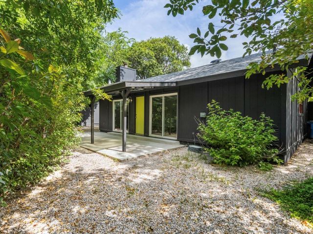 6702 Rockridge CT, Austin, TX 78744