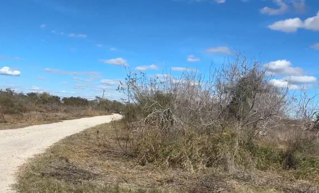 2623 Armstrong, Aransas Pass, TX 78336 — exterior