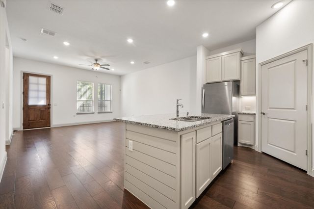 4803 Midnight Violet Way, Arlington, TX 76005