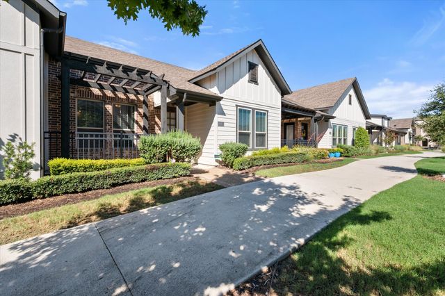 4803 Midnight Violet Way, Arlington, TX 76005
