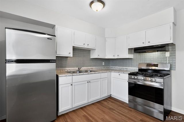 4426 Treadway Lane, St Louis, MO 63134