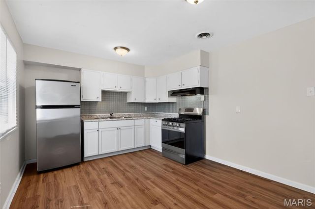 4426 Treadway Lane, St Louis, MO 63134