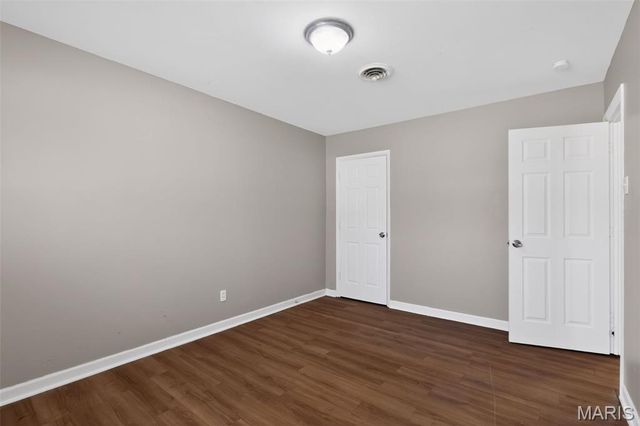 4426 Treadway Lane, St Louis, MO 63134