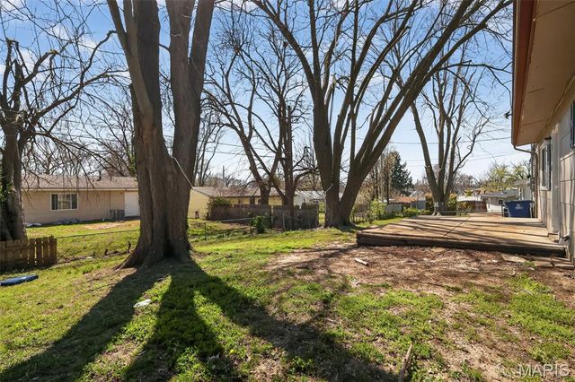 4426 Treadway Lane, St Louis, MO 63134