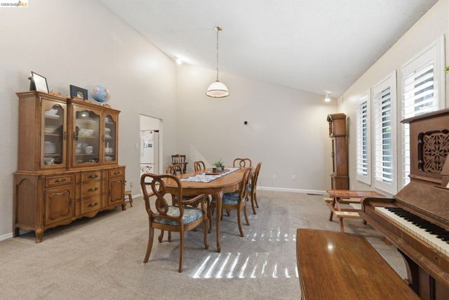 19376 Poplar Cir, Twain Harte, CA 95383