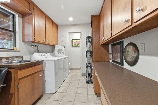 19376 Poplar Cir, Twain Harte, CA 95383