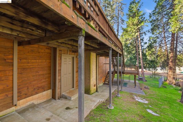 19376 Poplar Cir, Twain Harte, CA 95383